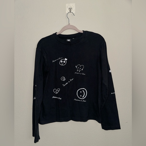 BTS 2022 Permission to Dance Concert On Stage Drawing Shirt - Picture 3 of 6